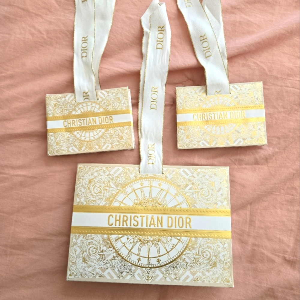 DIOR beauty shopping bag bundle - top ribbon